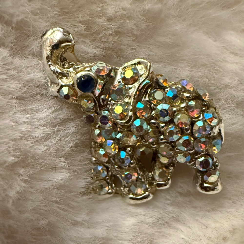 Vintage OLEET Rhinestone Elephant Brooch Aurora Borealis & Silver Tone